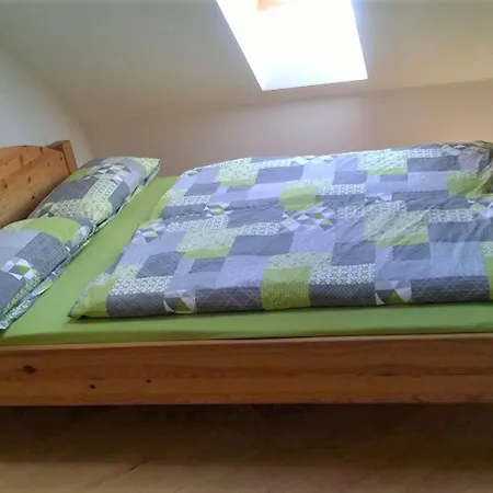 Hof Wegwarte * Weilheim